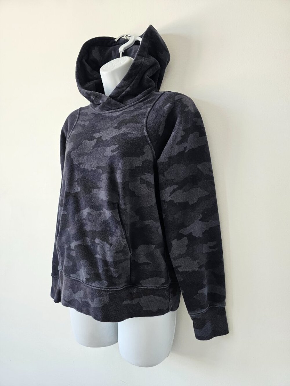 LULULEMON H3DC Black Camo Cotton Fleece Breathable Loungeful Hoodie Size 4 - Picture 2 of 9